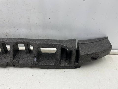 Absorber zderzaka VW Passat B8 14-17r. przednia belka pianka styropian przód 3g0807251