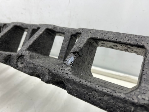 Absorber zderzaka VW Passat B8 14-17r. przednia belka pianka styropian przód 3g0807251