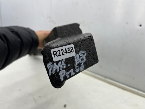 Absorber zderzaka VW Passat B8 14-17r. przednia belka pianka styropian przód 3g0807251