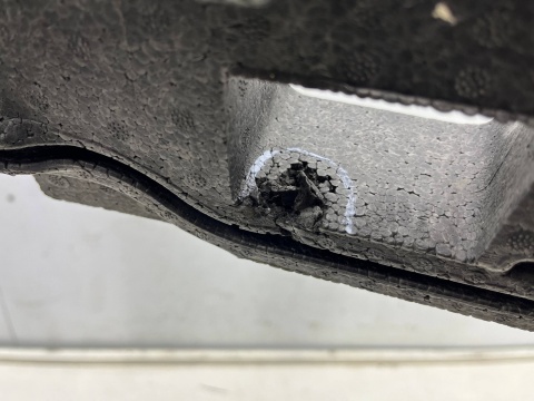 Absorber zderzaka VW Touran 2 II 5ta 15-22r. przednie wzmocnienie oryginalne styropian 5ta807248