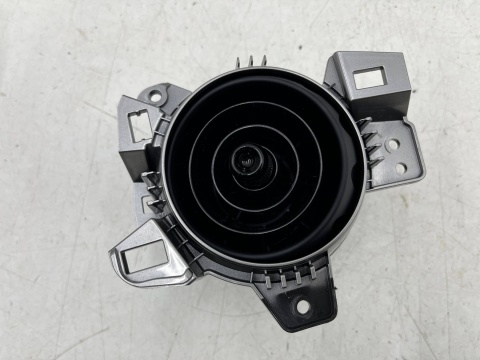 Kratka nawiewu BYD Dolphin 21r.- LEWA nadmuchu deski wnętrza em2e-5306300