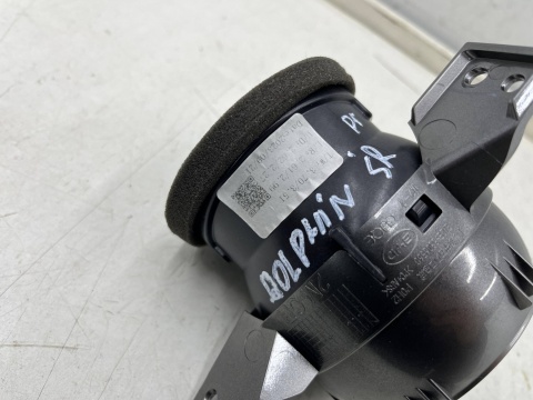 Kratka nawiewu BYD Dolphin 21r.- PRAWA środkowa nadmuchu deski wnętrza em2e-5306560