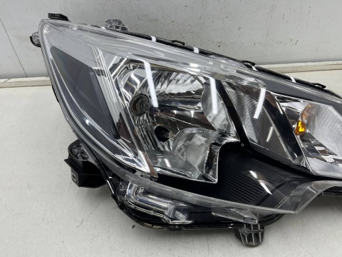 Lampa reflektor Mitsubishi Space Star LIFT 19-24r. prawa przednia ORYGINALNA Europa prawy przód 8301d446
