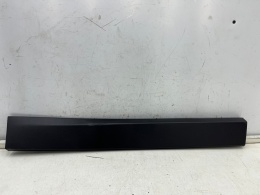 Listwa BMW X1 F48 15-22r. prawa tylna dolna nakładka drzwi prawy tył 7352094