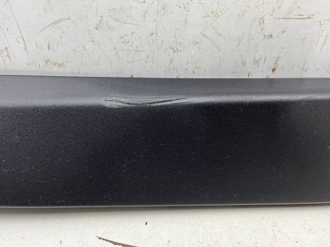 Listwa BMW X1 F48 15-22r. prawa tylna dolna nakładka drzwi prawy tył 7352094