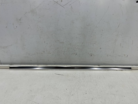 Listwa Skoda Octavia 3 III 5e sedan 12-20r. NOWY lewy tylny chrom ozdobny uszczelki drzwi lewy tył 5ed839907