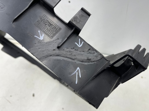 Osłona chłodnicy Dacia Dokker Lodgy 12-21r. kierownica powietrza pasa przedniego ramka mocowanie wlot atrapy 215595838r