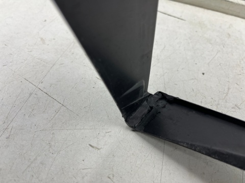 Osłona chłodnicy Panamera III 972 976 23r.- PRAWY wlot kierownica powietrza intercoolera 976121674