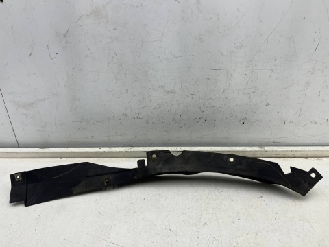 Osłona podwozia BMW E90 E91 M-pakiet 15-24r. prawa tylna osłona dolna uszczelka nadkola 7892698