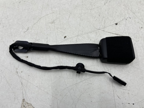 Pas bezpieczeństwa VW Tiguan II 5na T-Roc Audi Q2 Ateca Tarraco Kodiaq 16r.- NOWY prawy lewy przedni napinacz zapinka klamra