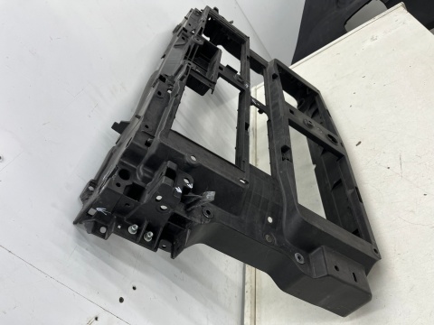 Pas przedni Mazda 3 IV BP 2019r.- wzmocnienie ramka chłodnic oryginalne bcjh-53111