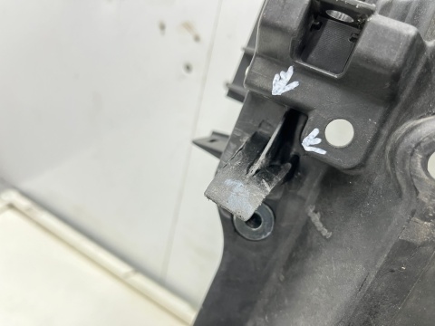 Pas przedni Mazda 3 IV BP 2019r.- wzmocnienie ramka chłodnic oryginalne bcjh-53111