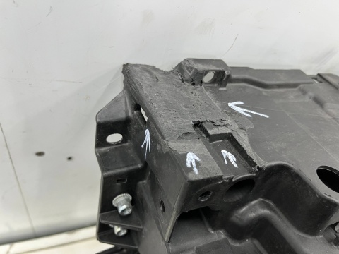 Pas przedni Mazda 3 IV BP 2019r.- wzmocnienie ramka chłodnic oryginalne bcjh-53111