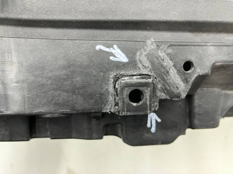 Pas przedni Mazda 3 IV BP 2019r.- wzmocnienie ramka chłodnic oryginalne bcjh-53111