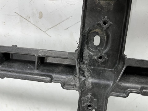 Pas przedni Mazda 3 IV BP 2019r.- wzmocnienie ramka chłodnic oryginalne bcjh-53111