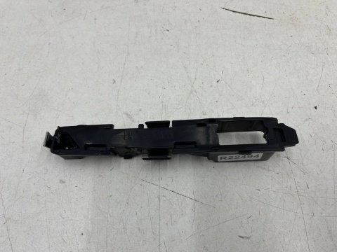 Ślizg BMW F07 13-17r. LIFT lewe mocowanie nakładki ozdobnej błotnika przedniego lewy przód 7336643