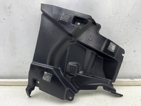 Ślizg Ford Focus MK4 ST Lift ST Line 20-25r. prawe przednie mocowanie zderzaka nadkola wspornik halogenu prawy przód