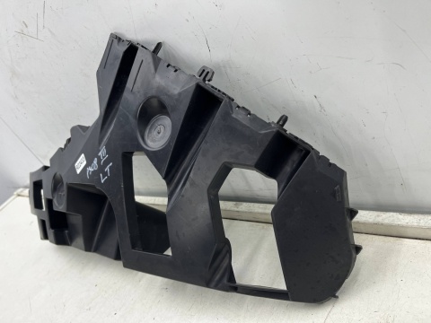 Ślizg Peugeot 308 III T10 HB 21r.- lewe tylne mocowanie zderzaka wspornik lewy tył 9835306880