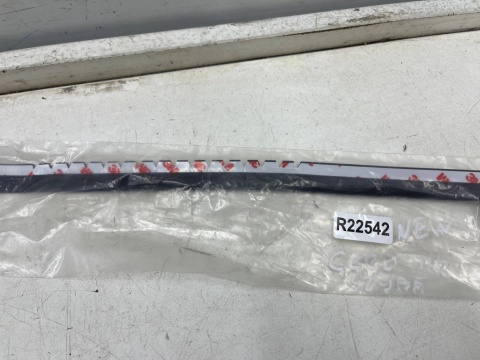 Uszczelka Kia Ceed III Proceed III XCEED 18r.- NOWA górna uszczelka szyby czołowej przedniej góra 86130j7000