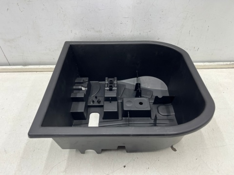 Wkład koła zapasowego Mitsubishi Space Star 12-24r. schowek na zestaw narzędzi bagażnika w kole zapasowym 7646a157zz