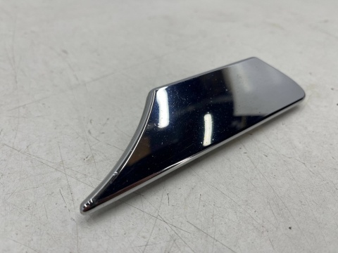 Zaślepka dyszy spryskiwaczy Ford Kuga MK1 08-12r. PRAWA zaślepka reflektora na spryskiwacz reflektora CHROM 166724-00