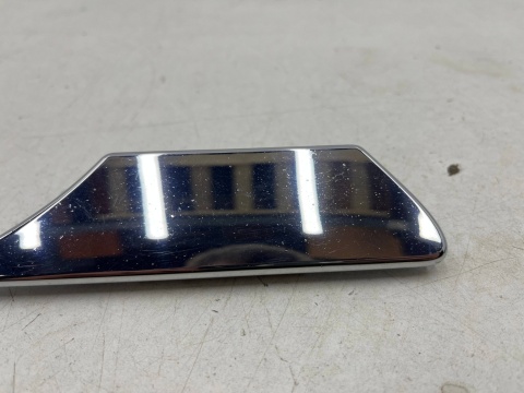 Zaślepka dyszy spryskiwaczy Ford Kuga MK1 08-12r. PRAWA zaślepka reflektora na spryskiwacz reflektora CHROM 166724-00