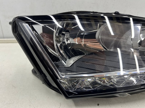 Lampa reflektor Skoda Fabia 3 III LIFT 18-22r. prawa przednia zwykła ORYGINALNA Europa prawy przód 6v1941016d