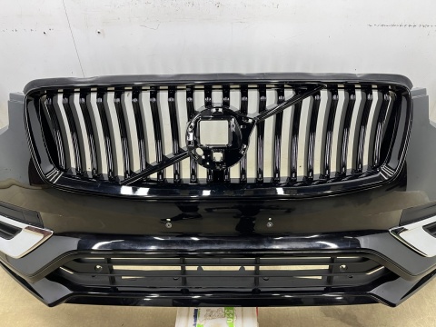 Zderzak przedni Volvo XC90 2 II 19-24r. Lift przód spryski 31690641