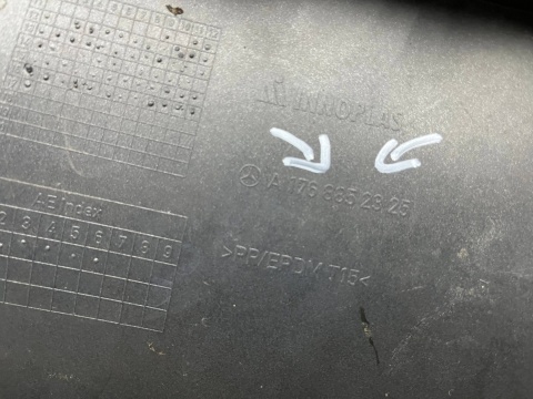 Zderzak tylny Mercedes W176 A-Klasa AMG 12-18r. tył A1768852325