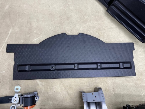 Fotele Nissan X-Trail III T32 Rogue 13-21r. przeróbka na 7 osobowy kanapa trzeci 3 rząd skórzana boczki mocowania pasy komplet