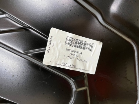 Poszycie Cupra Born 21r.- NOWY prawy słupek A przedni szyby rama drzwi bok poszycie dach próg ĆWIARTKA oryginalny