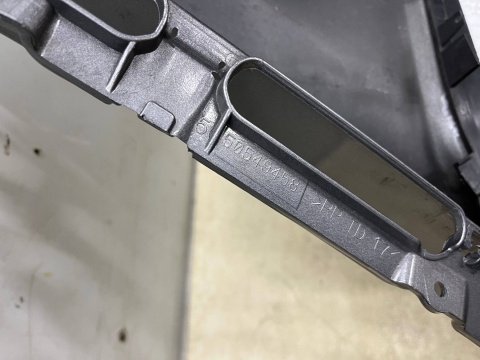 Zderzak przedni Alfa Romeo Stelvio 17-22r. Przedlift przód 4XPDC spryski 50549458