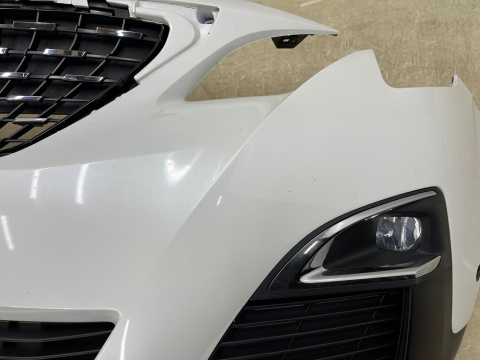 Zderzak przedni Peugeot 3008 5008 II 2 16-20r. przód Full Led 6XPDC 9815499077