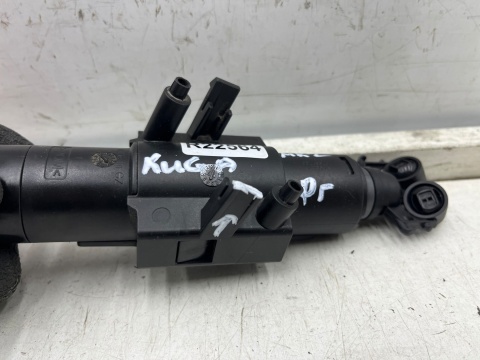 Dysza spryskiwaczy Ford Kuga MK2 Lift 16-19r. PRAWY spryskiwacz reflektora lampy prawej pompka gv41-13l014-ae