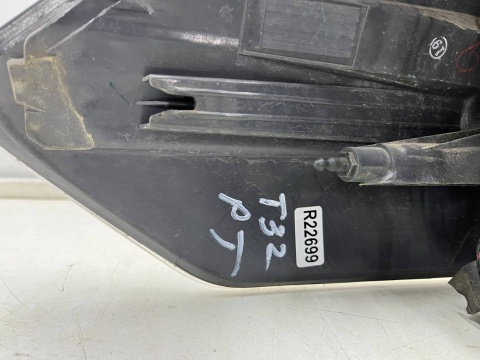 Lampa Nissan X-Trail III T32 Rogue 13-17r. Przedlift PRAWA tylna w błotnik oryginalna prawy tył EUROPA Koito 220-17939