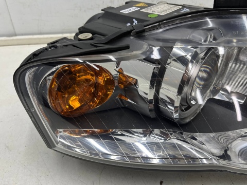 Lampa reflektor Audi A4 b7 04-08r. prawa przednia Xenon ksenon skrętna Europa oryginal prawy przód 8e0941004af