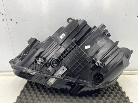 Lampa reflektor BMW X1 F48 LCI Lift 19-22r. prawa przednia FULL LED Europa oryginal prawy przód 5a01172