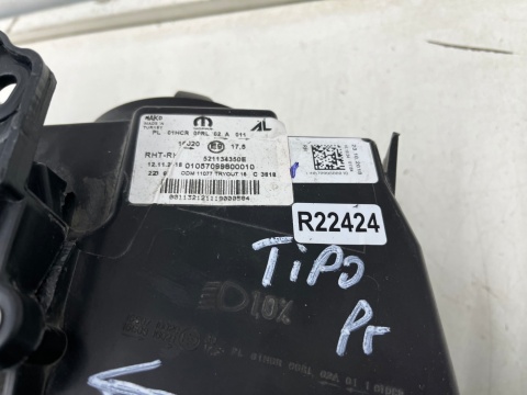 Lampa reflektor Fiat Tipo 15-26r. prawa przednia soczewka LED pasek prawy przód Europa 521134350e