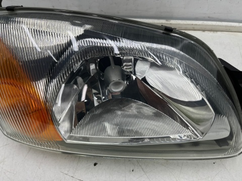 Lampa reflektor Ford Fiesta IV MK4 LIFT 99-02r. prawa przednia Europa oryginal Bosch prawy przód ya61-13005-ec 0301173304