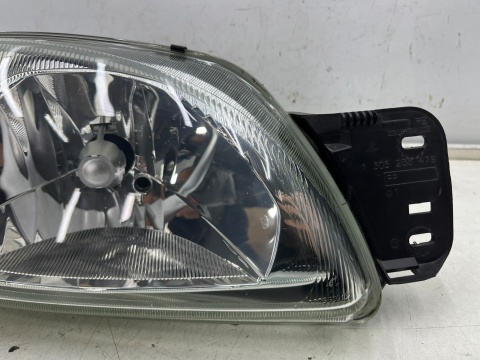 Lampa reflektor Ford Fiesta IV MK4 LIFT 99-02r. prawa przednia Europa oryginal Bosch prawy przód ya61-13005-ec 0301173304