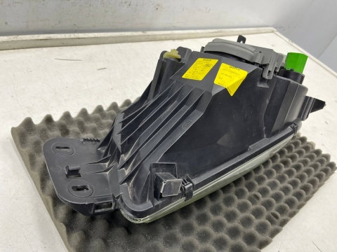 Lampa reflektor Ford Fiesta IV MK4 LIFT 99-02r. prawa przednia Europa oryginal Bosch prawy przód ya61-13005-ec 0301173304