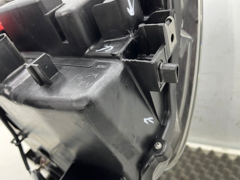 Lampa reflektor Mazda CX3 CX-3 14-21r. PRAWA przednia FULL LED 10pin prawy przód d10e-51030