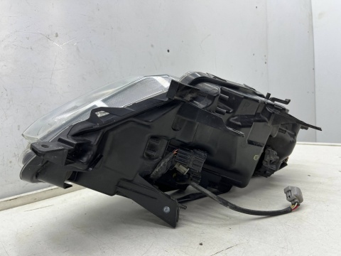 Lampa reflektor Nissan X-Trail III T32 Rogue 13-17r. Przedlift prawa przednia FULL LED Europa oryginal nieuszkodzona prawy przód