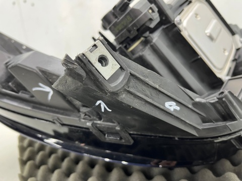 Lampa reflektor Renault Clio 5 V 19-23r. lewa przednia czarna FULL LED PURE VISION z przetwornicą oryginal EUROPA 260607647r