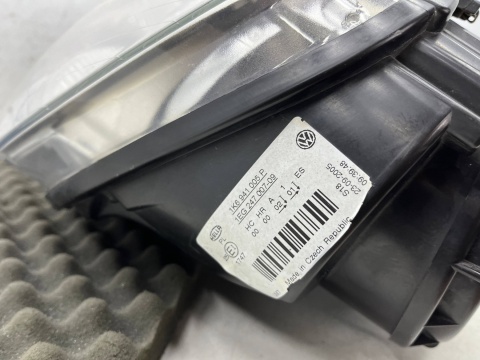 Lampa reflektor VW Golf 5 V Jetta 1k 03-09r. LEWA przednia Europa srebrna oryginal nieuszkodzona lewy przód 1k6941005p