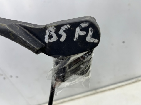 Linka maski Vw PASSAT B5 lift KLAMKA CIĘGNO OTWIERANIA MASKI