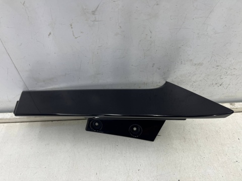 Listwa Nissan X-Trail III T32 Rogue 13-21r. prawa nakładka boczna bagażnika nad lampą maskownica karoseryjna 960324ce0a