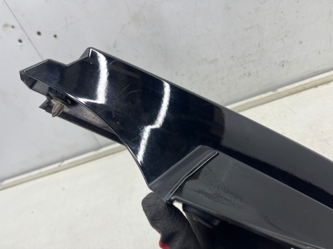 Listwa Nissan X-Trail III T32 Rogue 13-21r. prawa nakładka boczna bagażnika nad lampą maskownica karoseryjna 960324ce0a