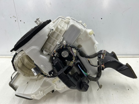 Nagrzewnica Nissan X-Trail III T32 Rogue 13-21r. obudowa chłodnicy wody parownik klimatyzacji EUROPA 272104ba6a