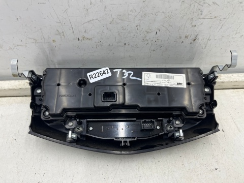 Panel klimatyzacji Nissan X-Trail III T32 Rogue Qashqai II j11 13-21r. sterowania nawiewem wentylacją climatronic 275004ea0a